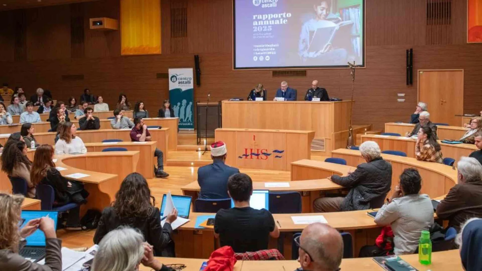 «Richiedenti asilo, politiche restrittive negano diritti fondamentali»