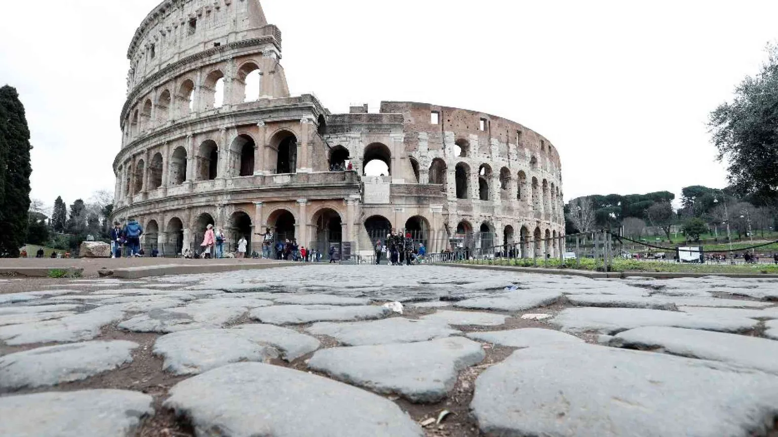 Biglietti introvabili per il Colosseo, multa da 20 milioni a gestore e agenzie
