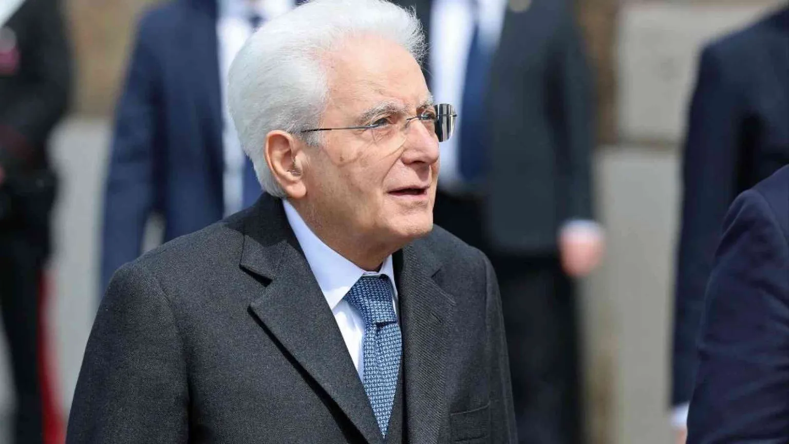 Mattarella: «La Polizia tutela i valori costituzionali e la sicurezza»