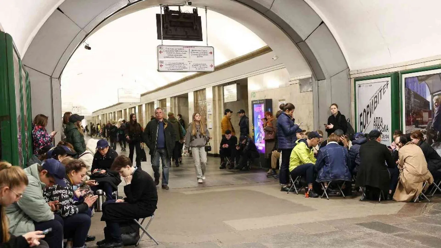 Le sirene, la metro unico rifugio. Kiev è tornata all'inizio della paura