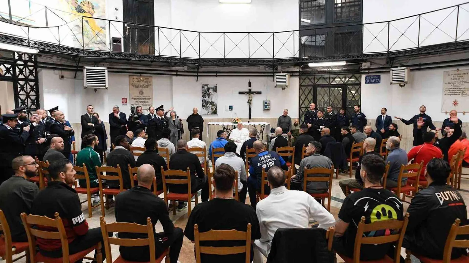 Francesco visita Regina Coeli. «Vivrò la Pasqua come posso»