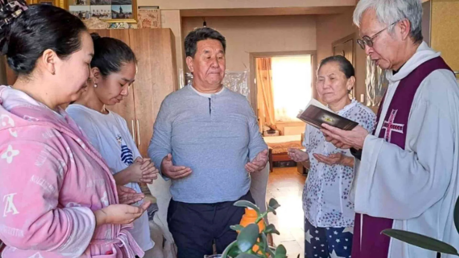 In Mongolia c'è un padre che è stato convertito dall'esempio delle figlie