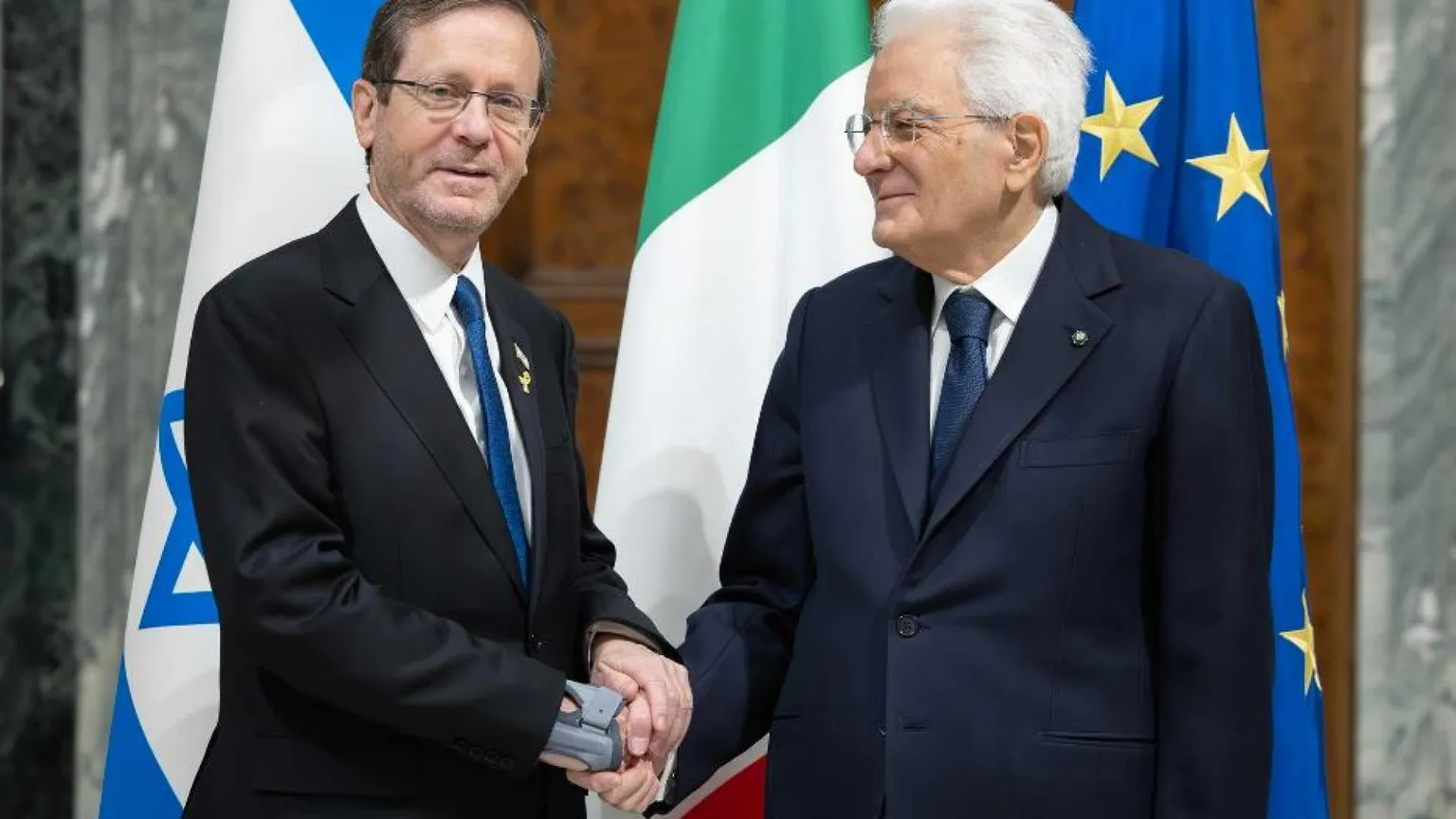 Mattarella ad Herzog: due popoli e due Stati unica via per la pace
