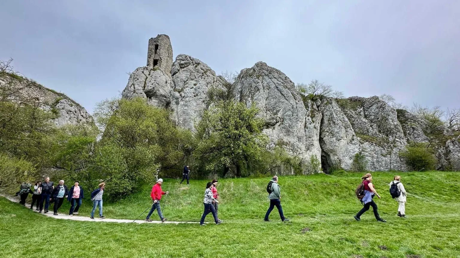 Pellegrini sul Monte Sacro che sovrasta Mikulov