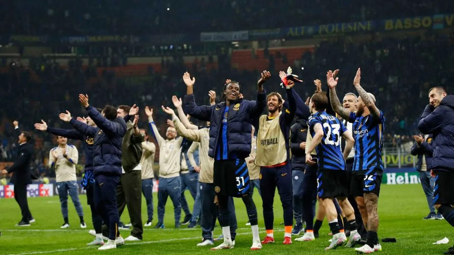 L'Inter schianta il Barcellona e vola in finale