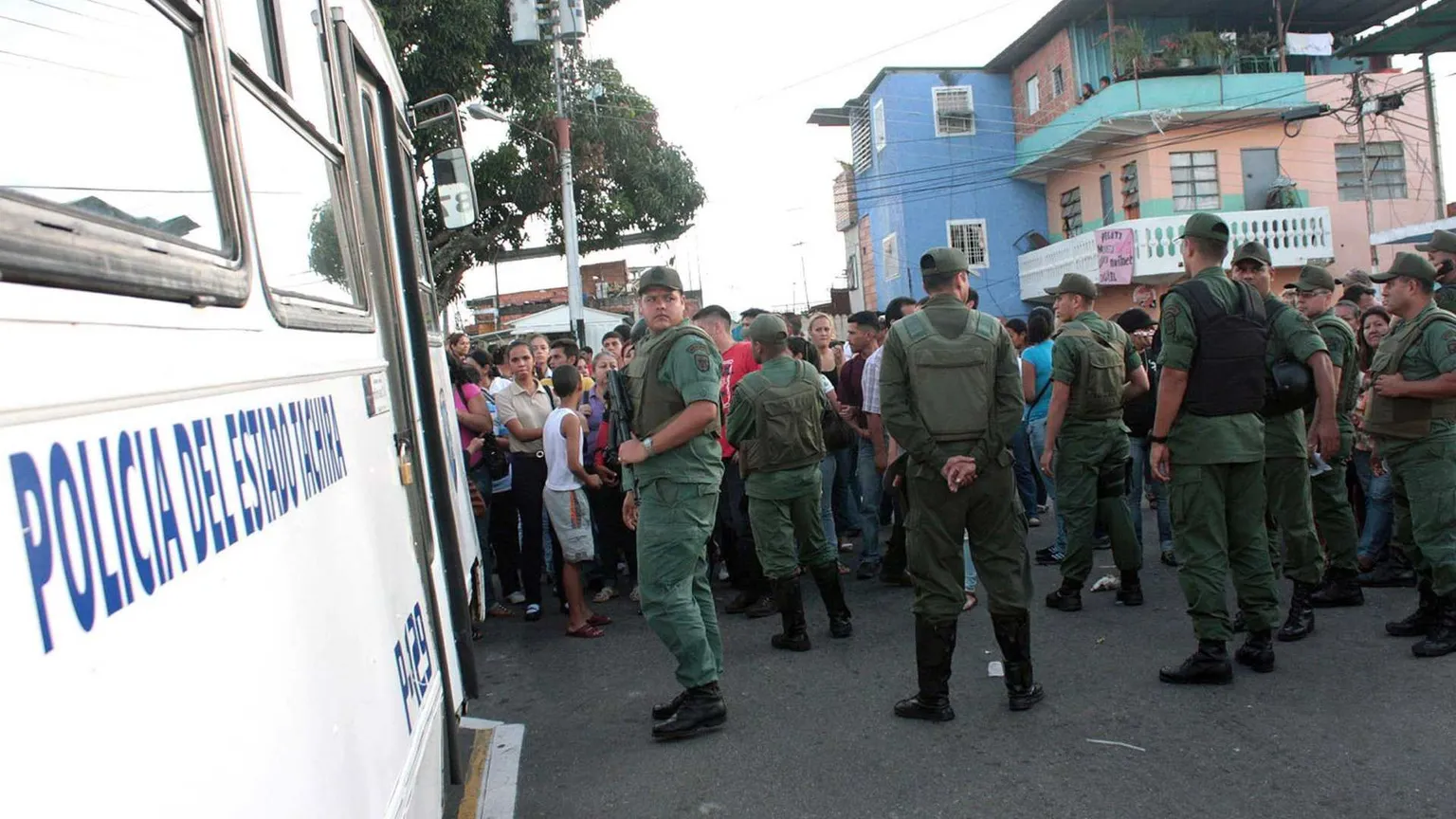 Alfredo Schiavo libero, Alberto Trentini no. Il carcere è l'arma di Maduro