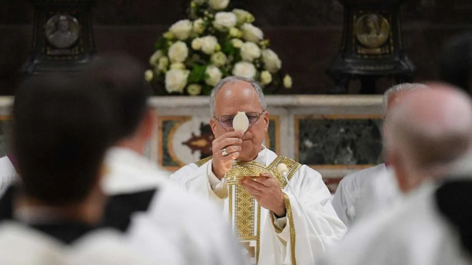 Il Papa: «Ridurre Gesù a superuomo è ateismo di fatto»