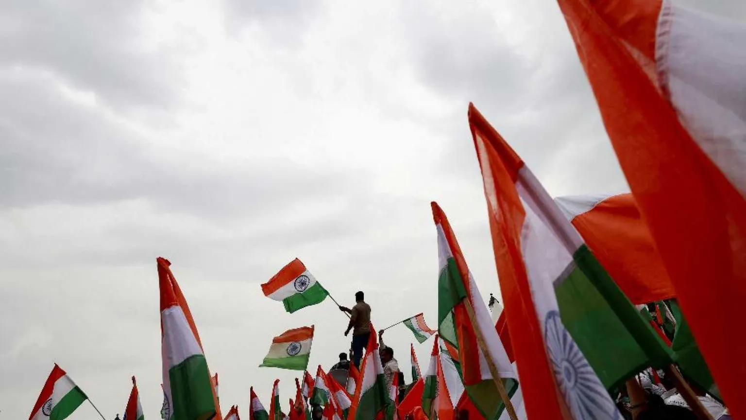 Dopo la tregua, India e Pakistan continuano la guerra delle parole