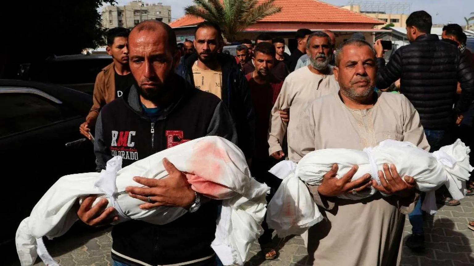 Trump: ci prenderemo Gaza per trasformarla in una «zona di libertà»