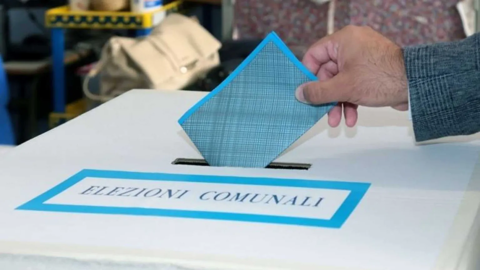 Prime proiezioni: Genova e Ravenna al centrosinistra al primo turno