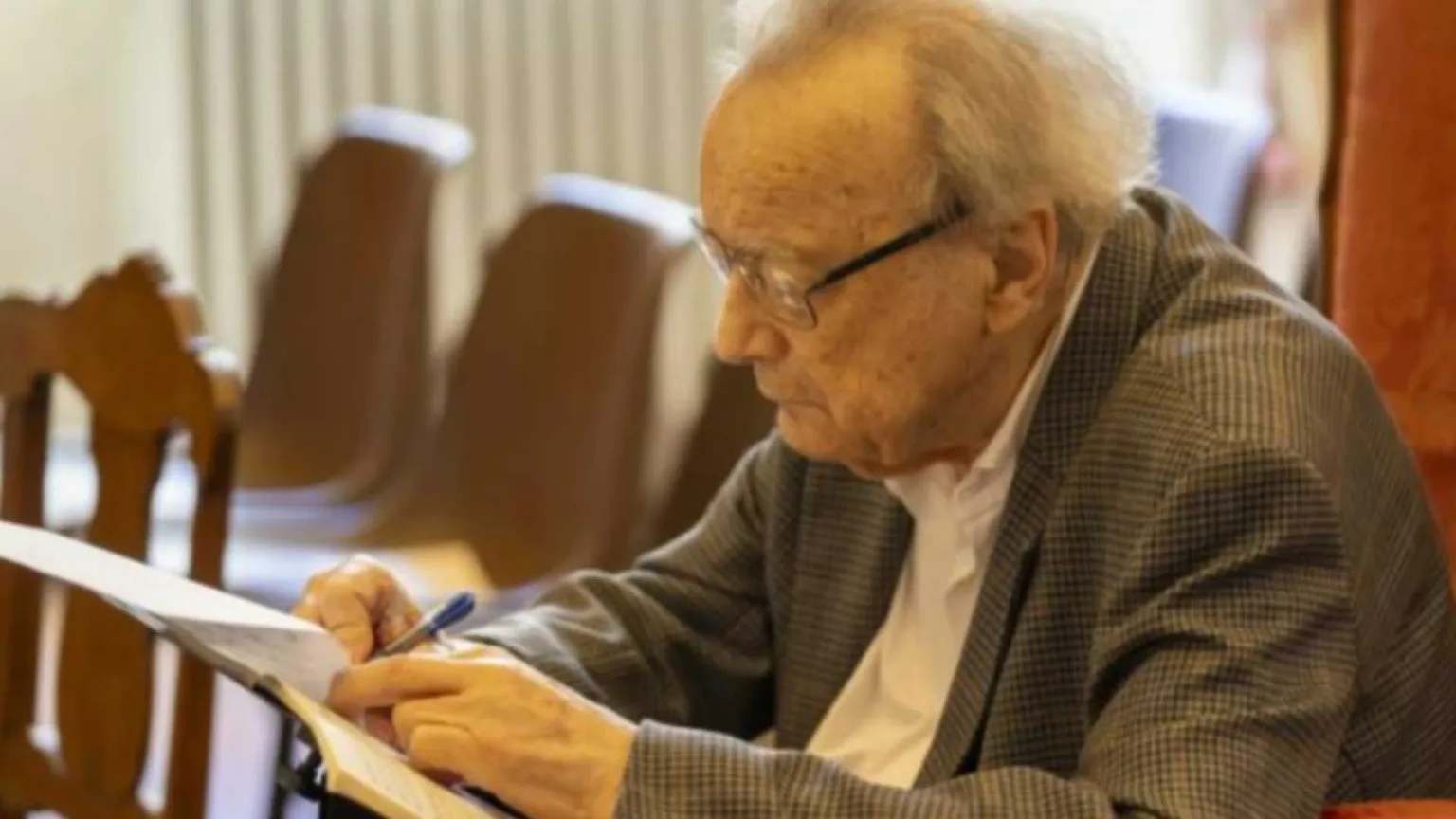 Addio a Brendel, poeta del pianoforte. Ad "Avvenire" l'ultima intervista