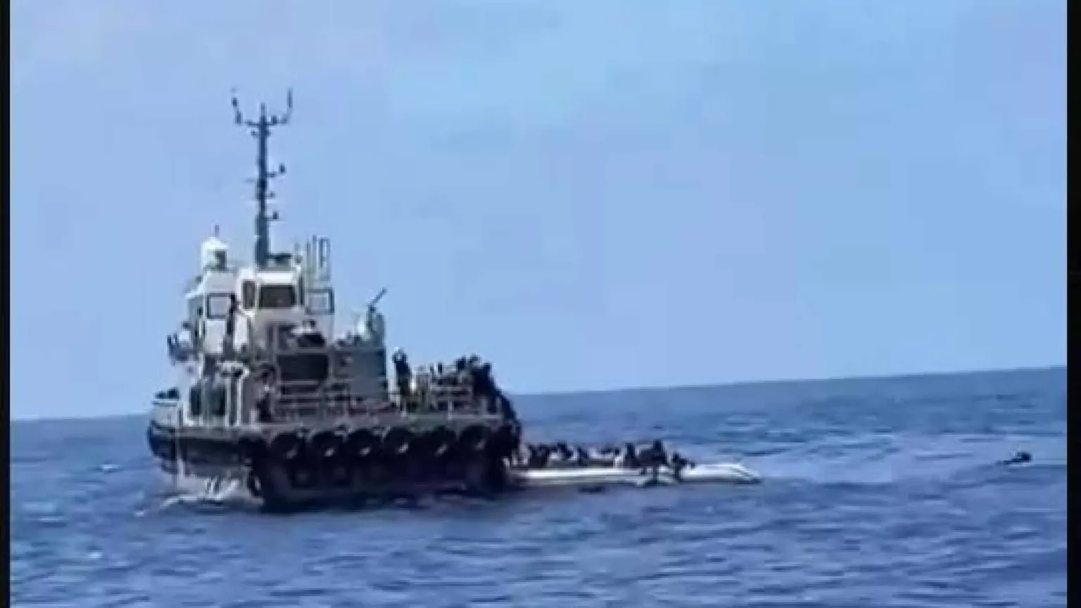 «Quattro migranti si sono gettati in acqua per sfuggire ai libici»