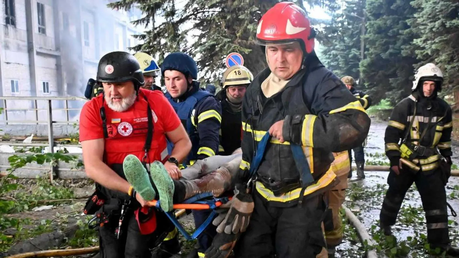 A Kharkiv «raid senza precedenti» seminano morte e distruzione