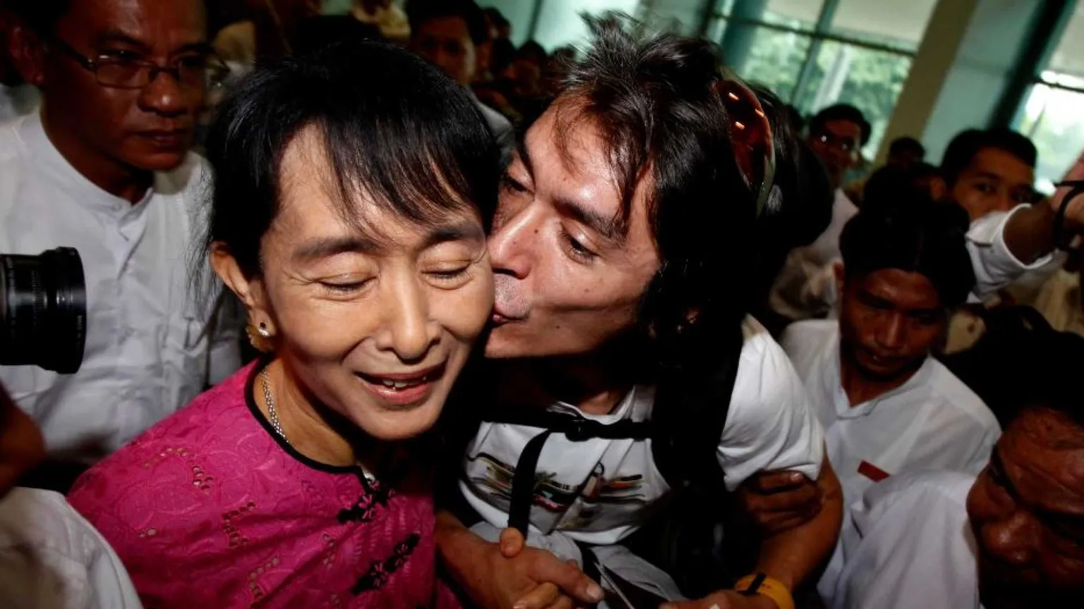 Gli 80 anni di Aung San Suu Kyi: i golpisti la nascondono al mondo