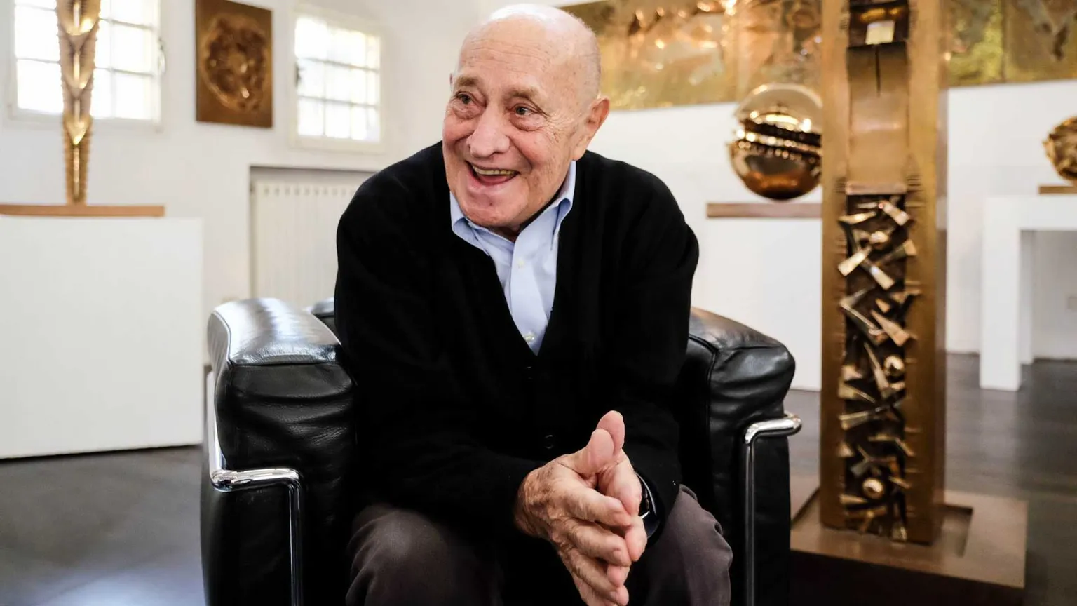 Addio ad Arnaldo Pomodoro, indagatore del labirinto della materia