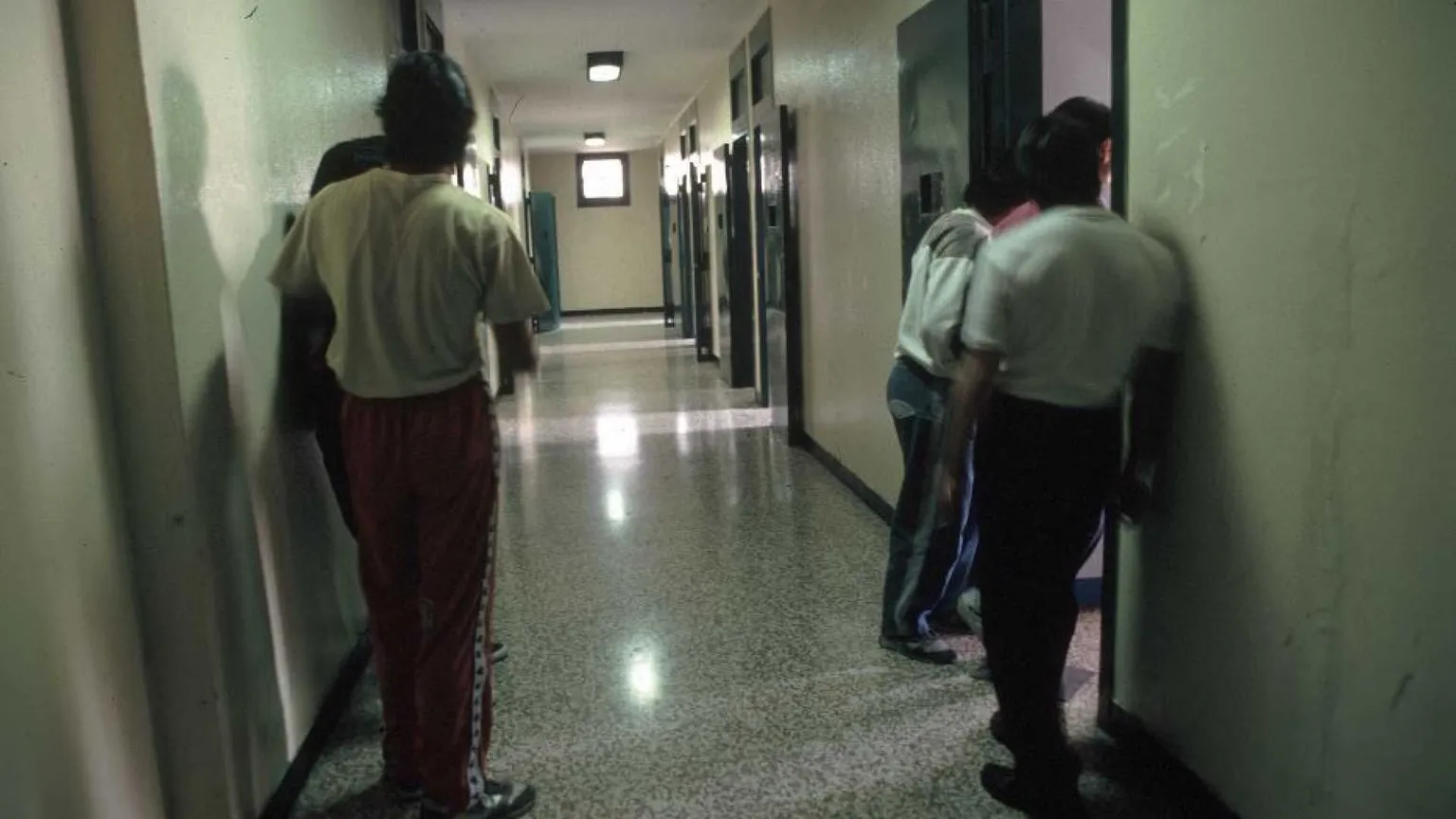 Sovraffollate e senza educatori: «Le carceri minorili sono allo sfascio»