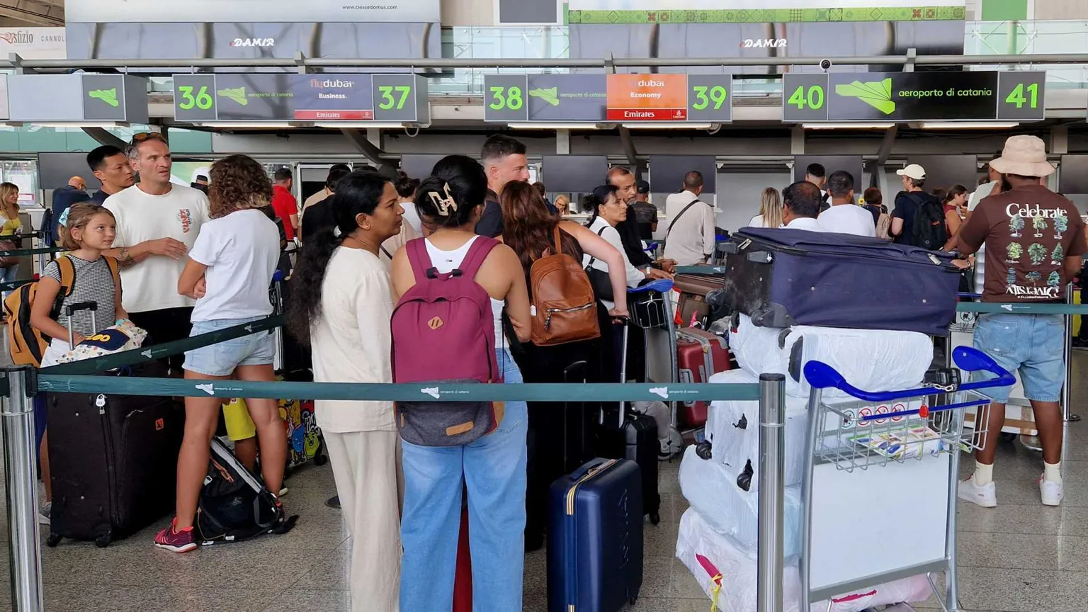 Caro voli da e per Sicilia e Sardegna: l'Agcm avvia confronto con Ue