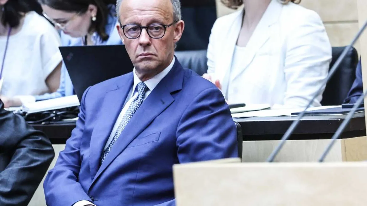 Dopo soli tre mesi di governo Merz è già sull'orlo di una crisi
