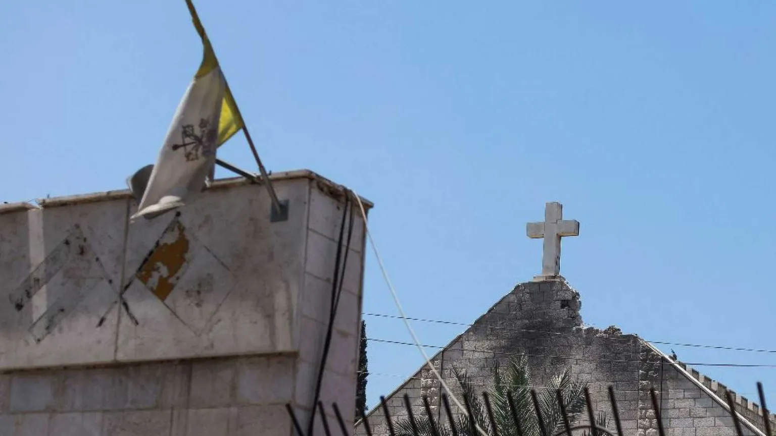 Israele ha già chiuso l'inchiesta sulla chiesa di Gaza: «Un incidente»
