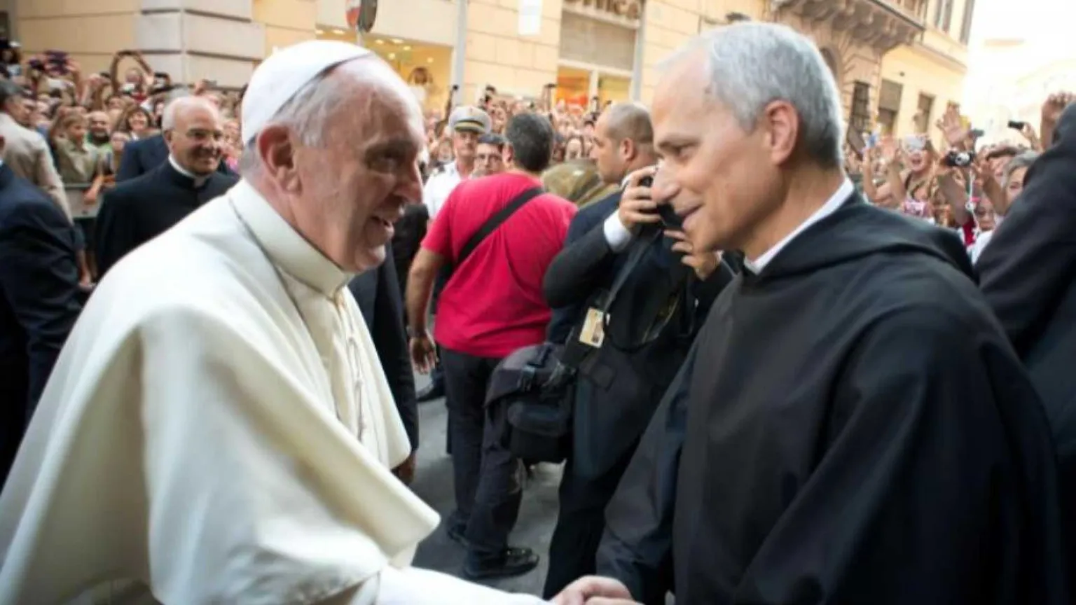 Quell’inquietudine che diventa un filo tra Francesco e Leone