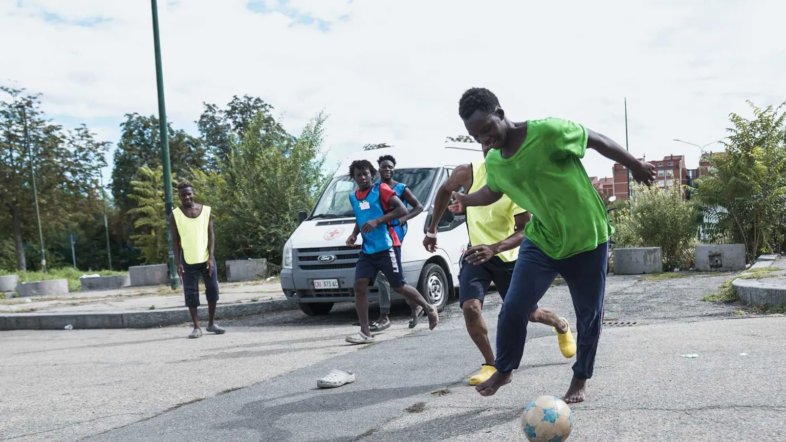 Leone XIV: migranti e rifugiati possono diventare missionari di speranza