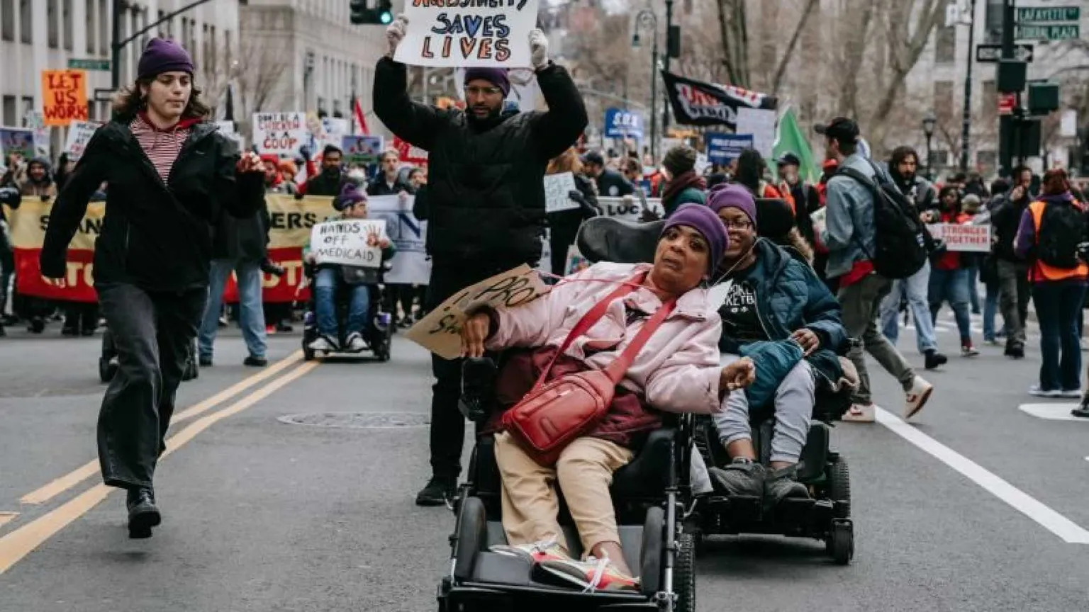 Dare ai ricchi e tagliare ai poveri: la legge "beautiful" di Trump