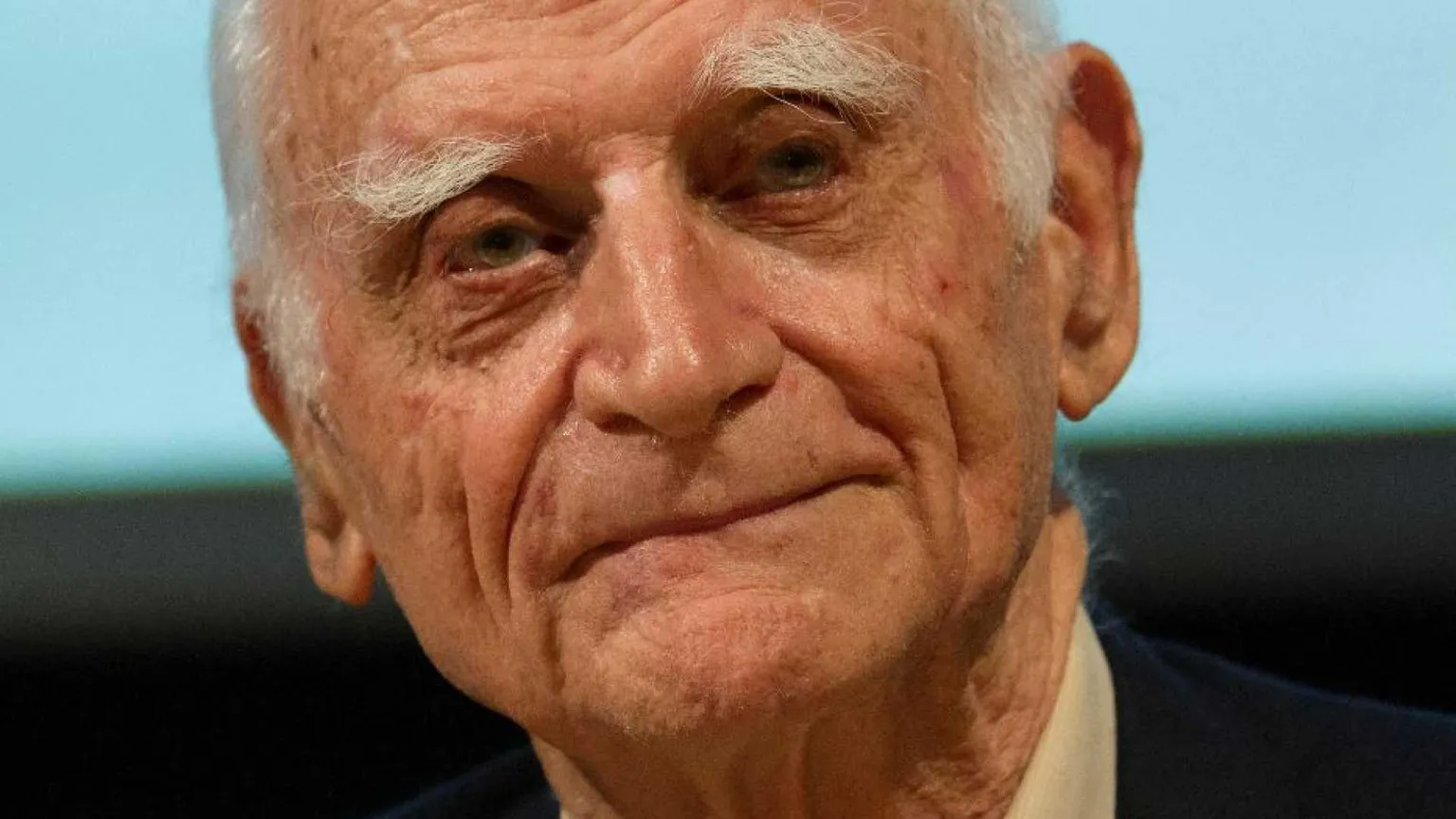 Nel mondo della complessità, ecco l'uomo vitale di Michel Serres