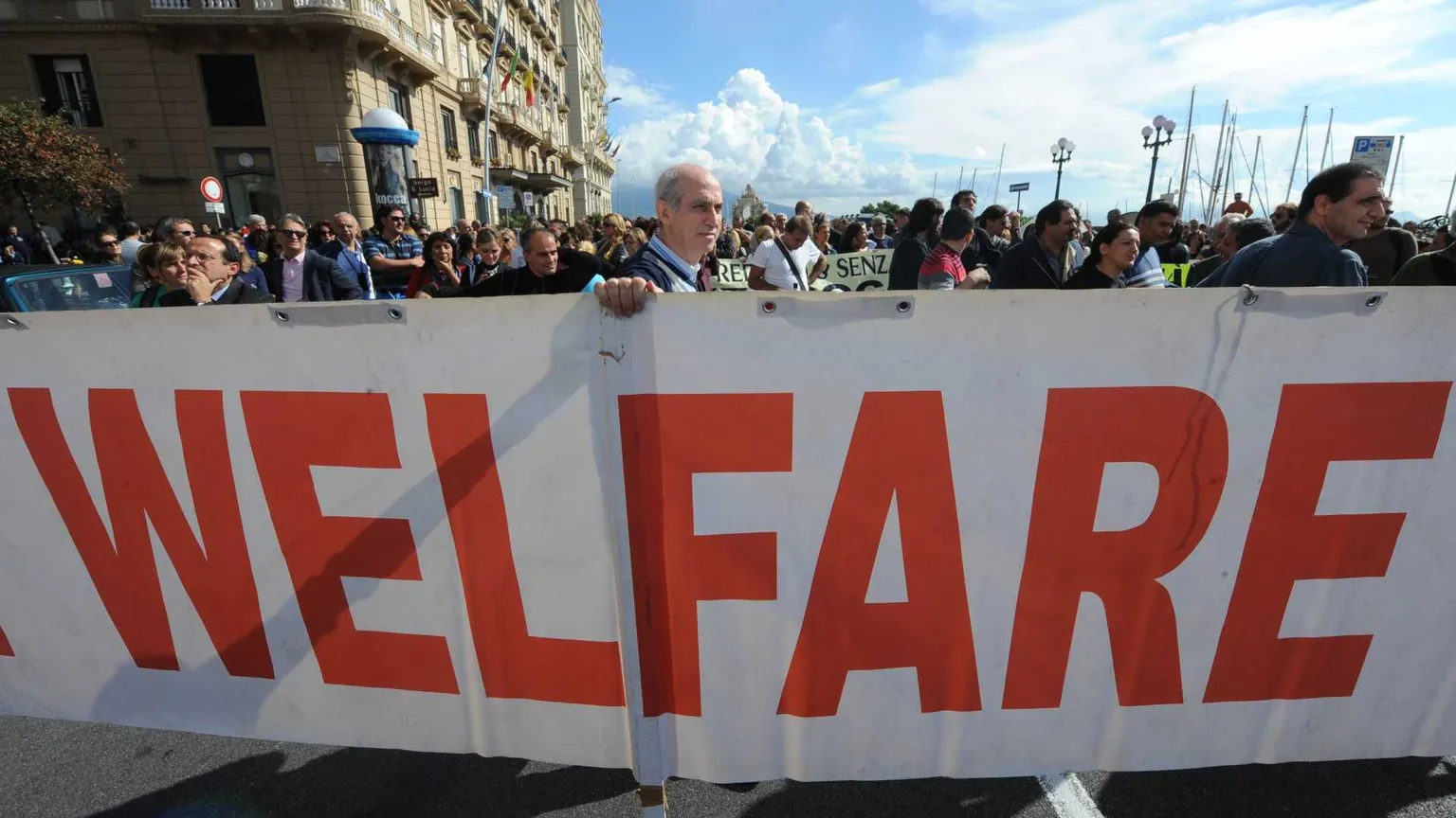 Le disuguaglianze, l'eclissi del Welfare e il mito fragile del merito