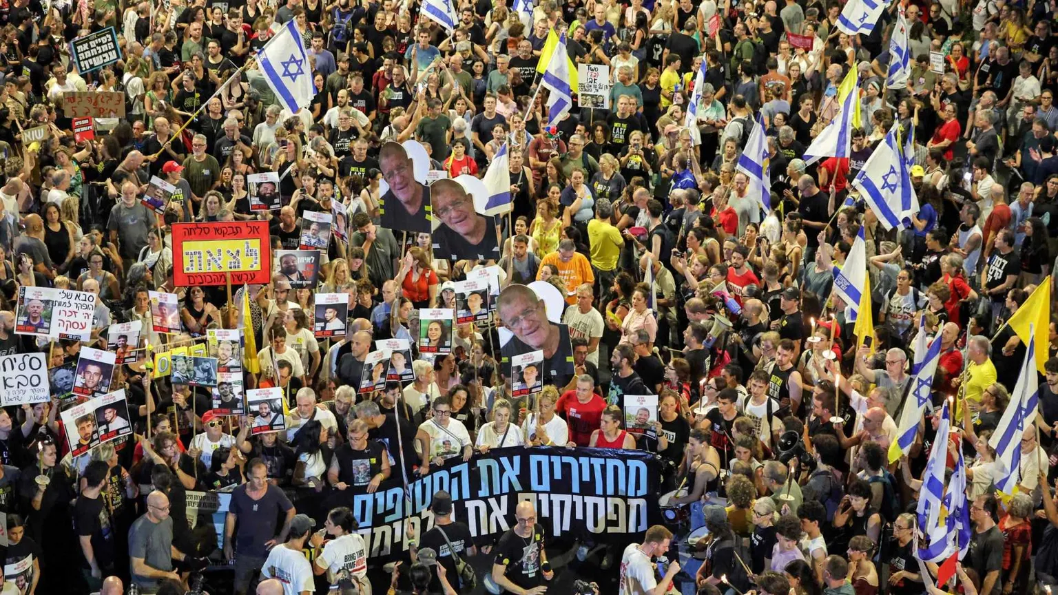 Crolla la fiducia in Netanyahu. «Ma resterà attaccato alla poltrona»