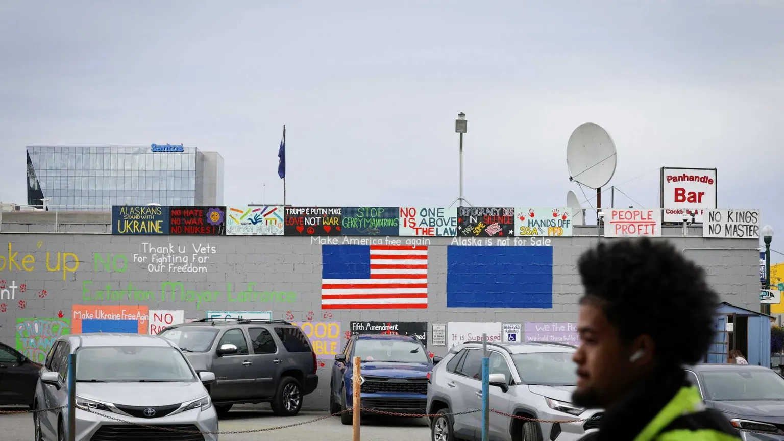 «Putin vuole un accordo». La scommessa di Trump alla vigilia
