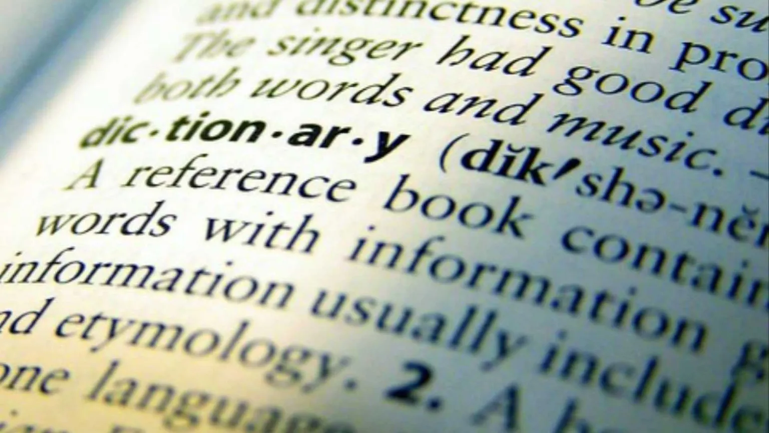 “Skibidi” e le altre: i meme ora diventano parole sul Cambridge Dictionary