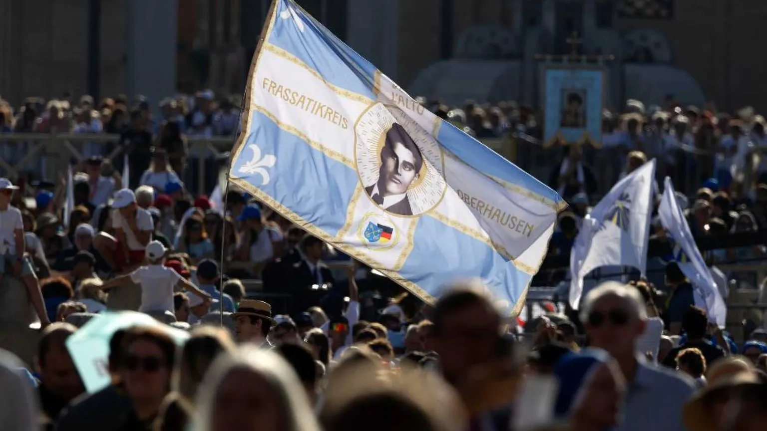 A Roma da tutto il mondo per i santi della porta accanto
