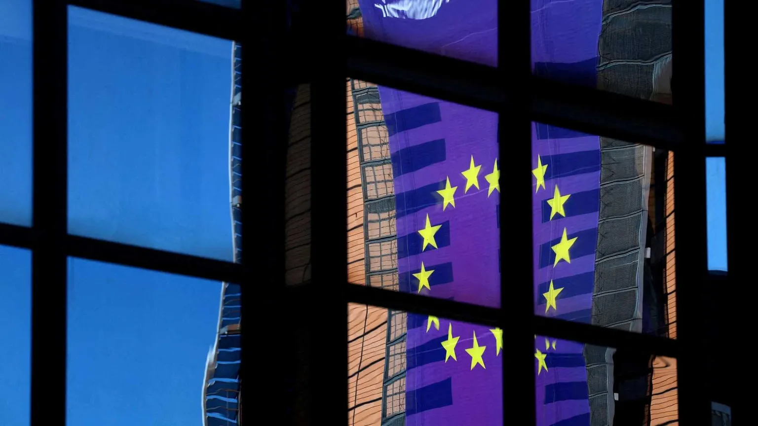 Scegliere il futuro: Europa al bivio tra due Occidenti