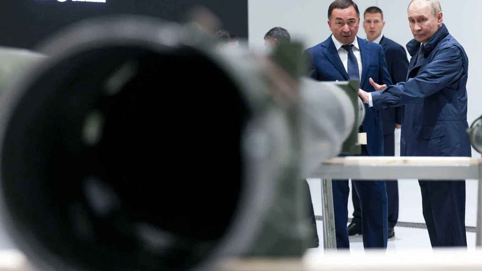 Dal vertice in Alaska alle intimidazioni nei cieli: cosa è cambiato per Putin