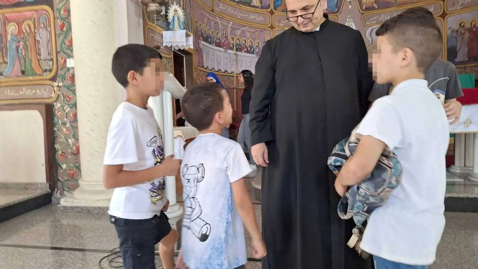 Nella parrocchia di Gaza, che resiste. «Portiamo questa Croce per tutti»