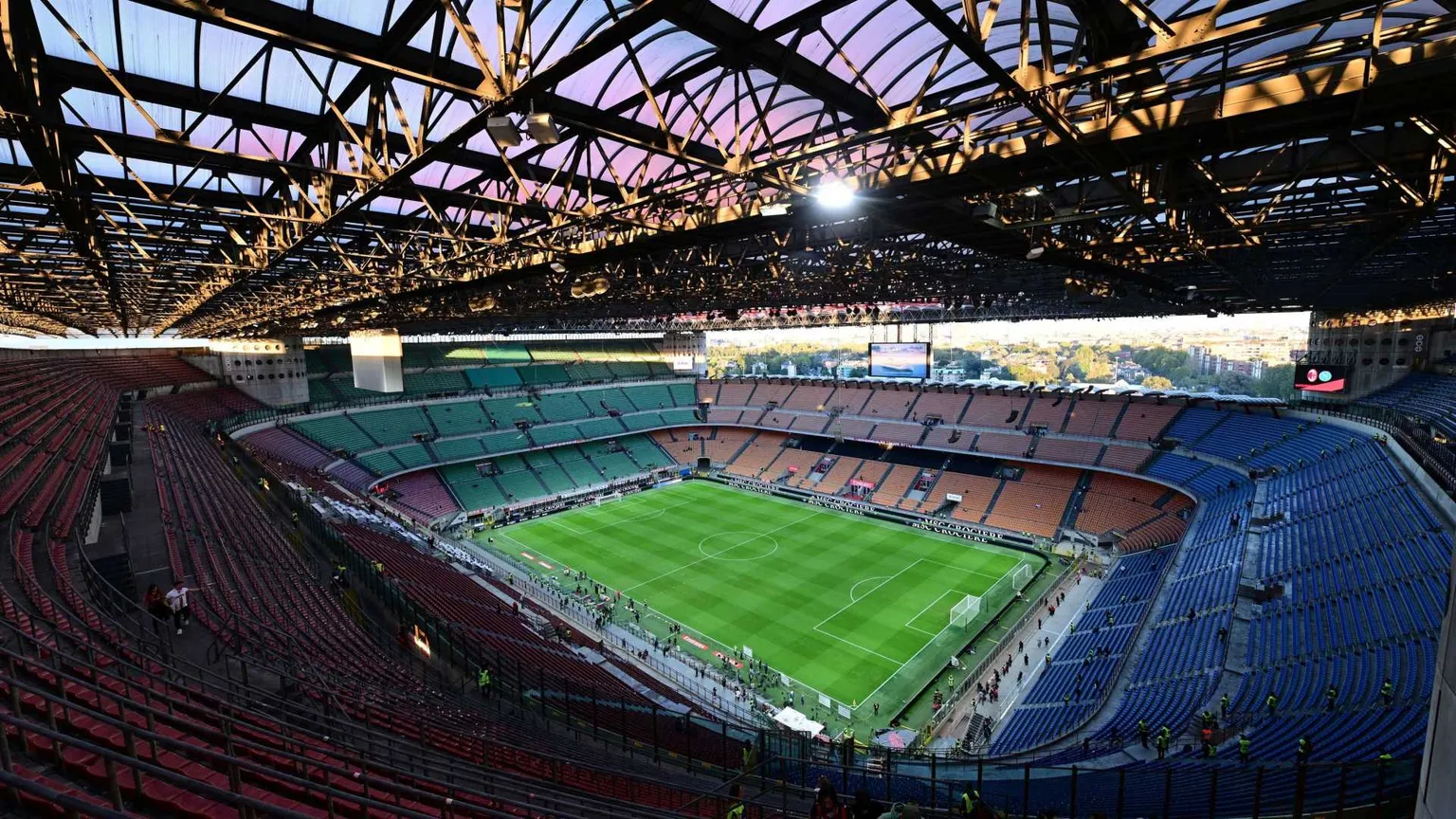 Il Meazza e noi: quelle Luci a San Siro che la nostalgia non può riaccendere