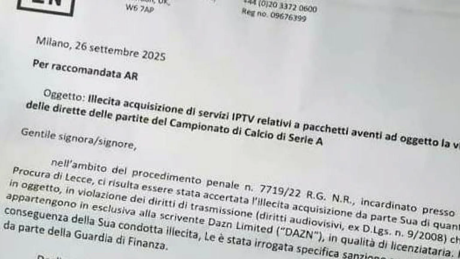 Le lettere di Dazn mettono in fuorigioco la pirateria del calcio