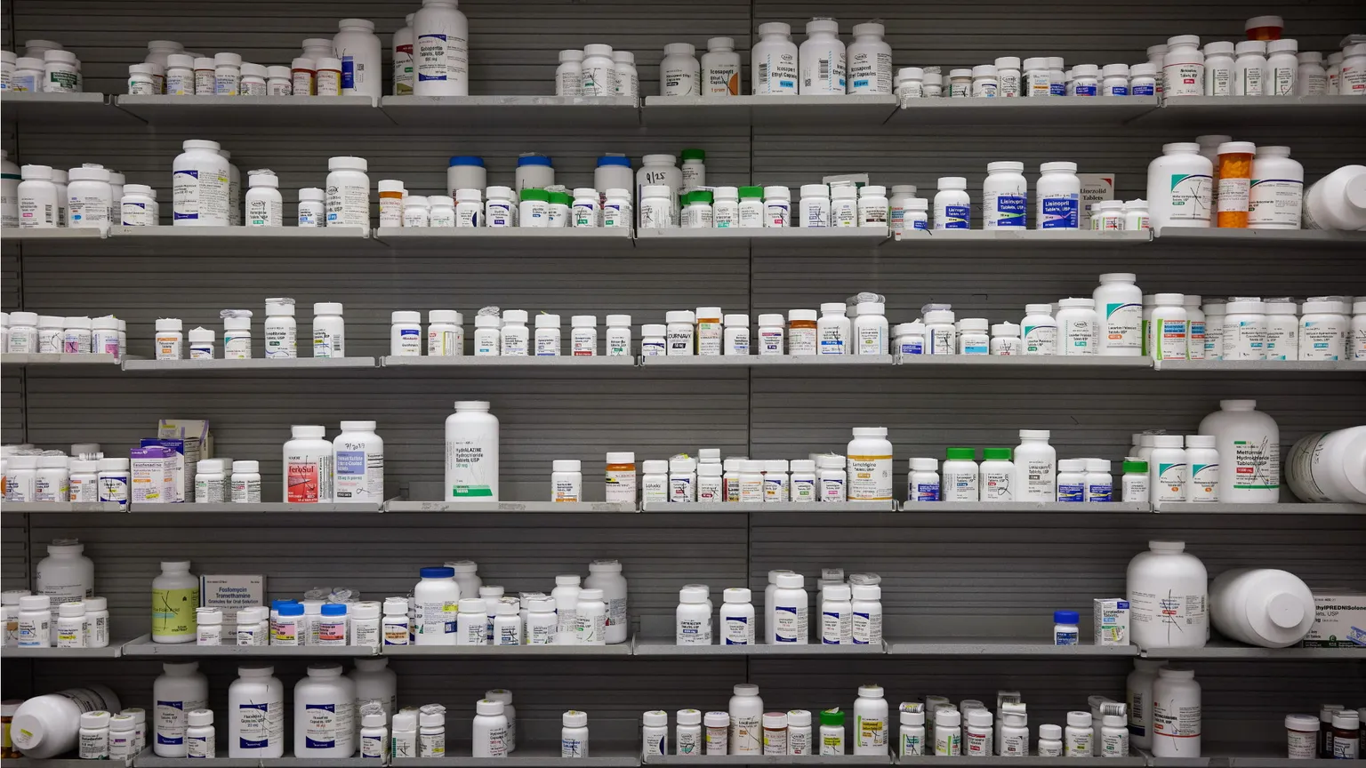 Farmacie come bazar e spesa da tagliare: è tempo di una vera svolta