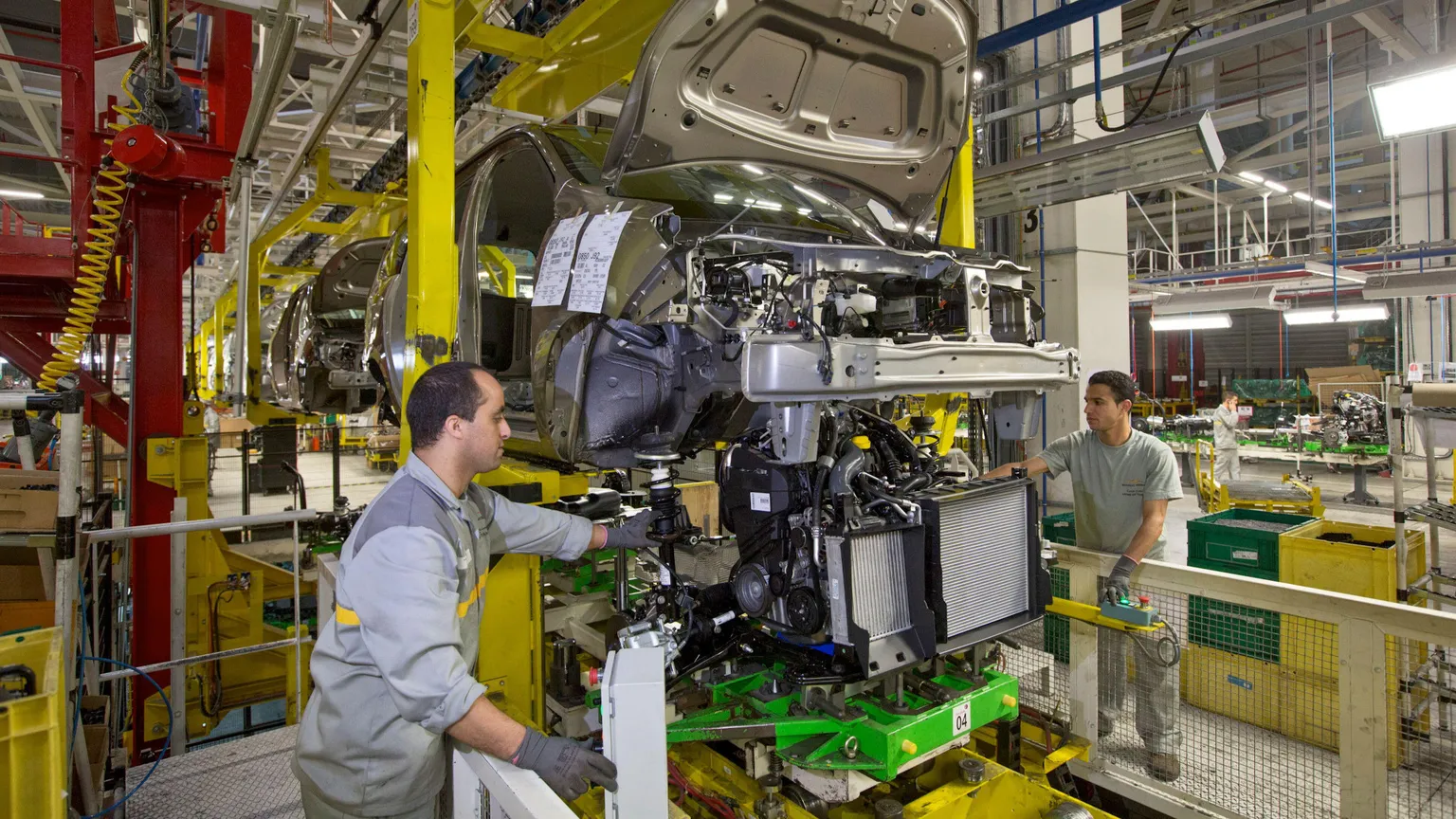 Vuoi produrre auto? Ecco dove conviene (per il costo del lavoro)