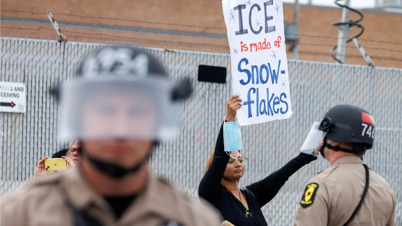 Isolamento e aborti: il dramma delle immigrate detenute negli Usa