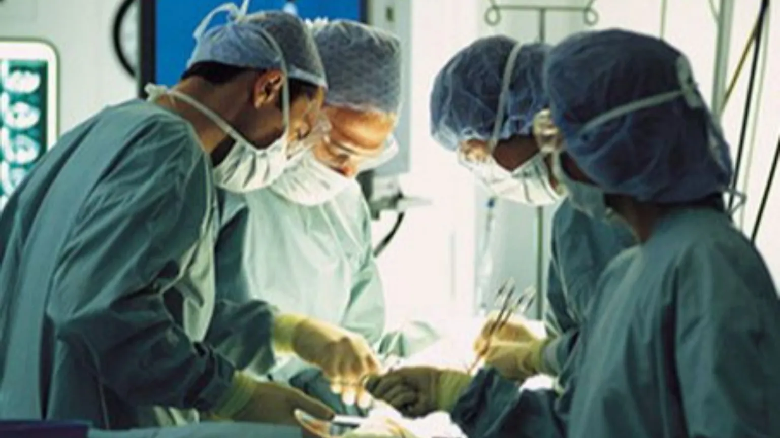 Organi per trapianti dai suicidi assistiti? L’inganno della morte “altruistica”