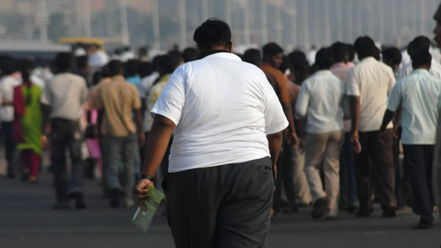 Nel 2021 l'India ha registrato il secondo numero più alto di adulti in sovrappeso o obesi: 180 milioni di persone