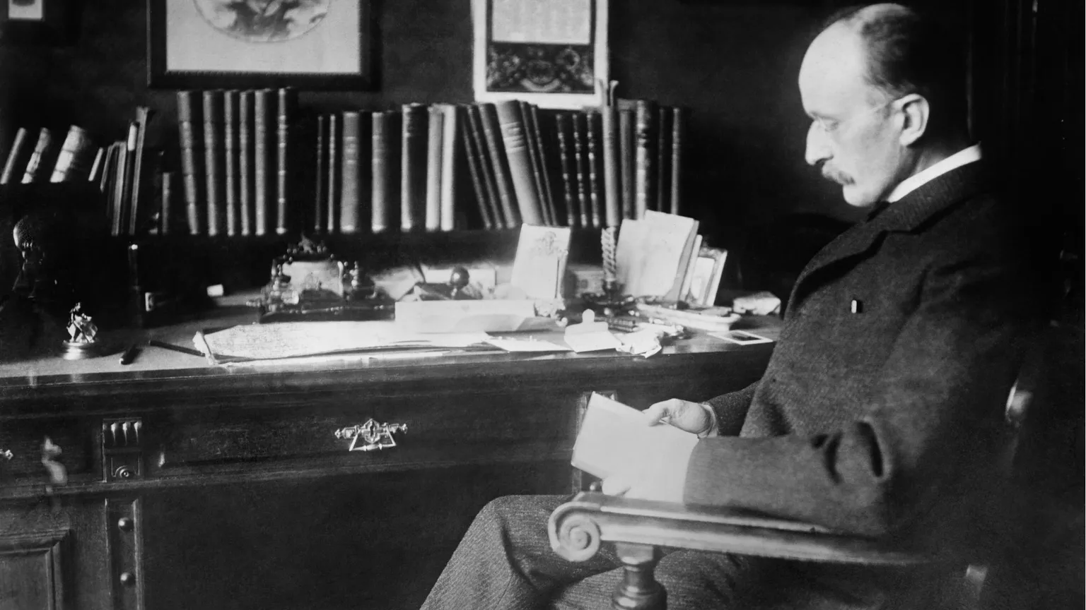 Max Planck e la fede nella luce invisibile