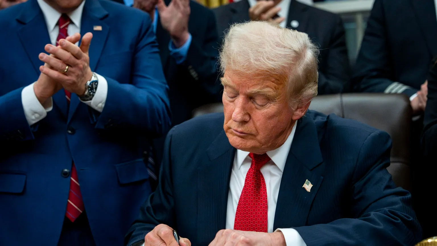 Trump ha firmato: finito lo shutdown
