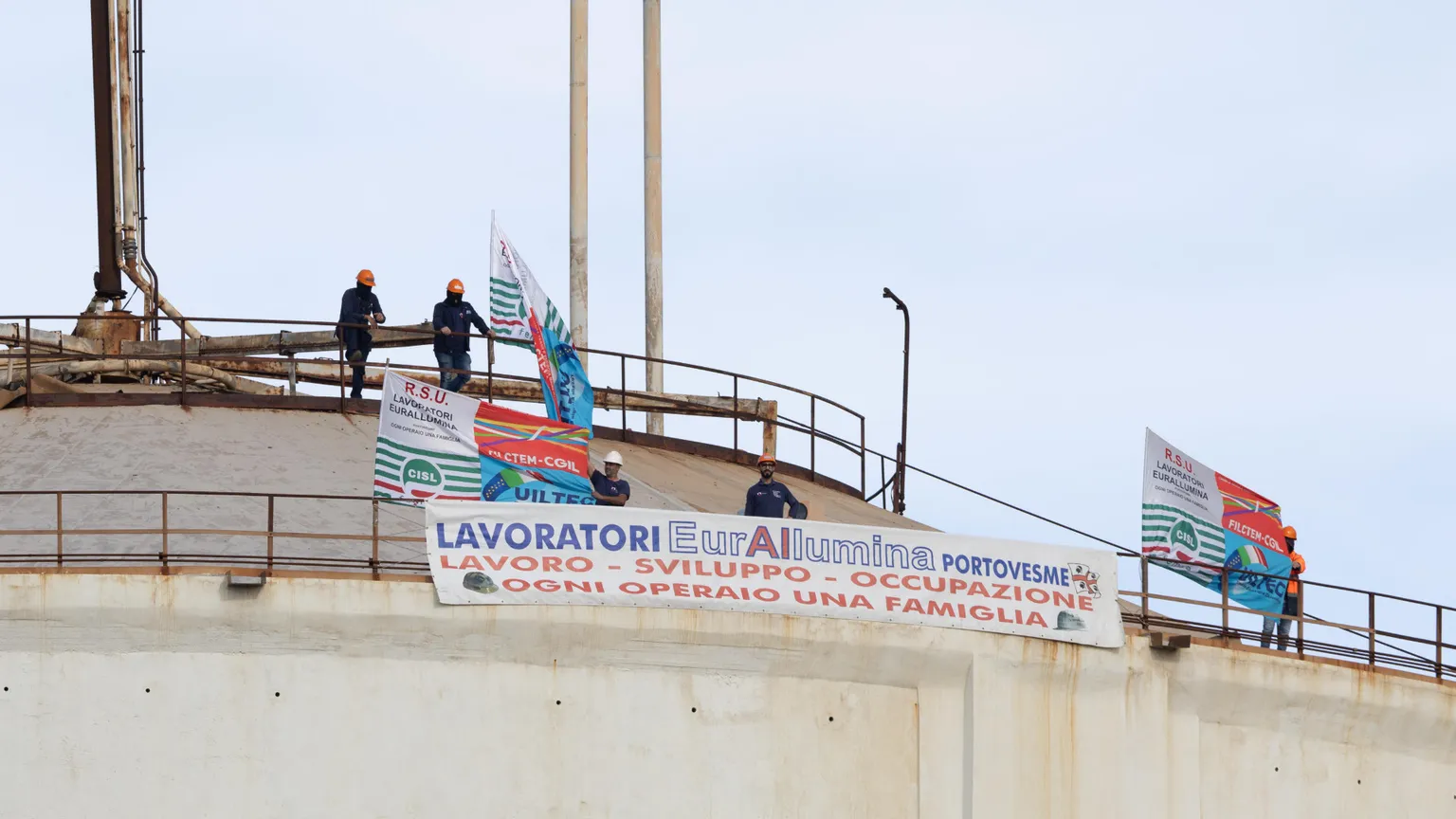 Il futuro del Sulcis si gioca anche sul tetto dei silos