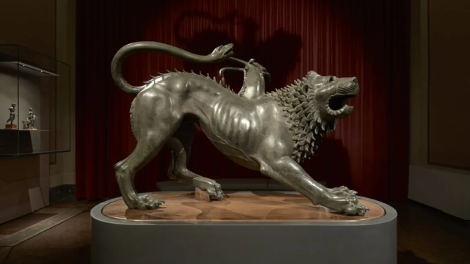 La Chimera di Firenze: un ponte tra Etruschi e Medici