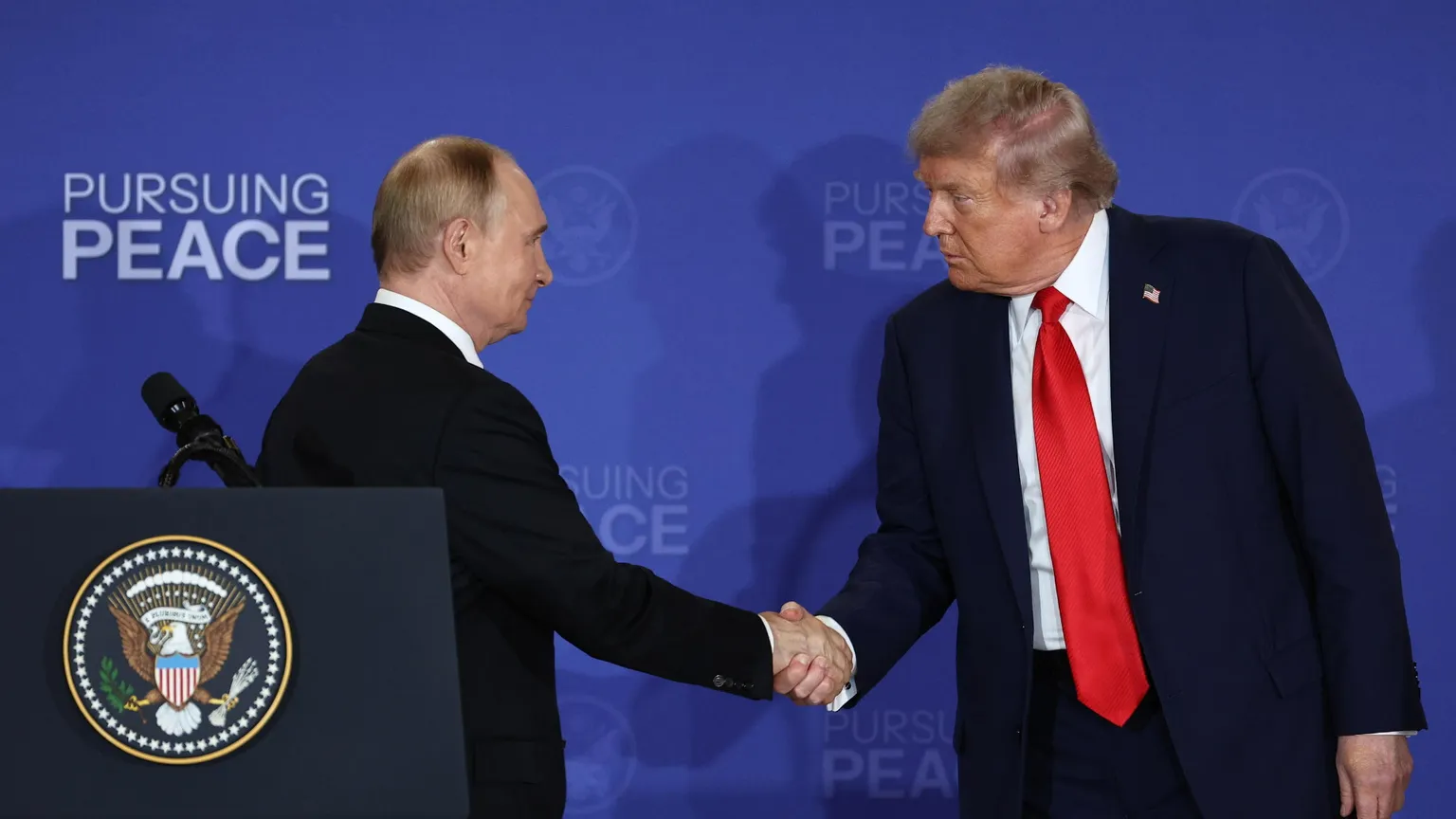 Cosa c'è dietro il piano Trump per l'Ucraina e chi sono i grandi esclusi