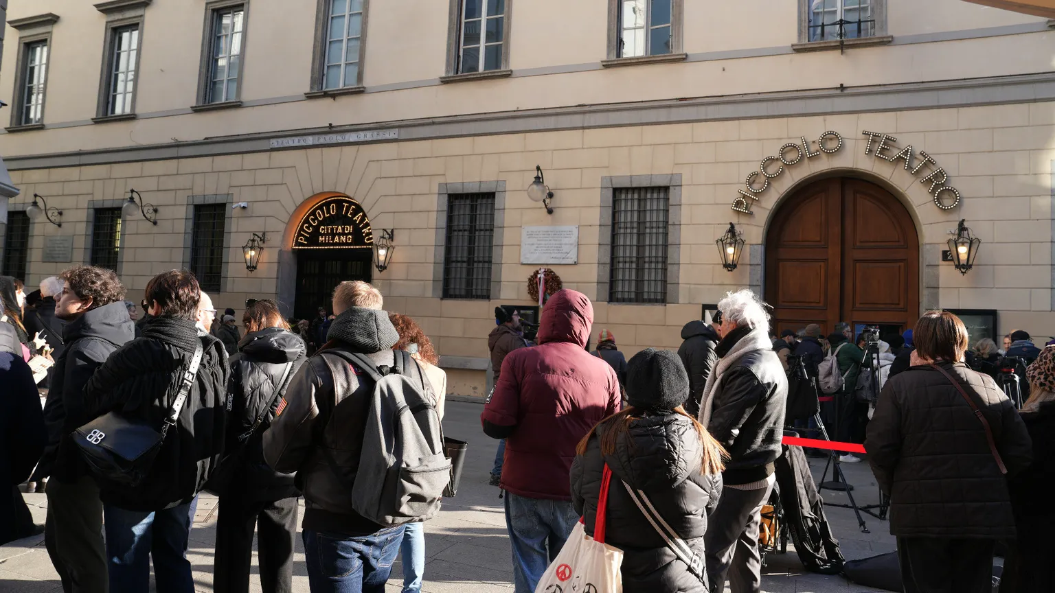 L'omaggio di Milano a Ornella Vanoni: oggi i funerali