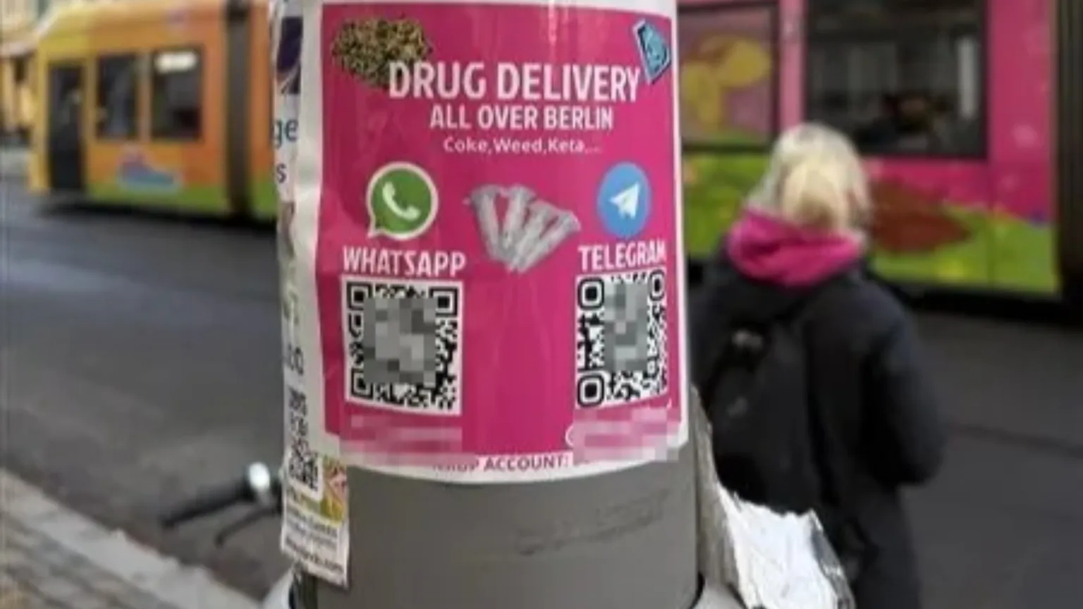 Choc a Berlino: cartelli con il Qr code per lo spaccio di droga