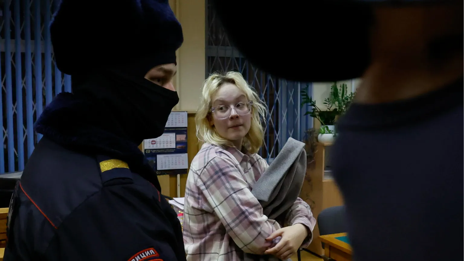 Cantò il suo "no" alla guerra: Diana Loginova è finalmente libera